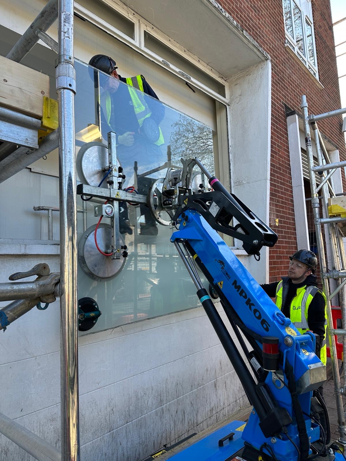 How to install commercial glass: A professional guide to large-scale glazing projects